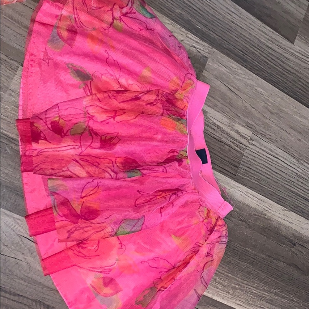 Skirt!